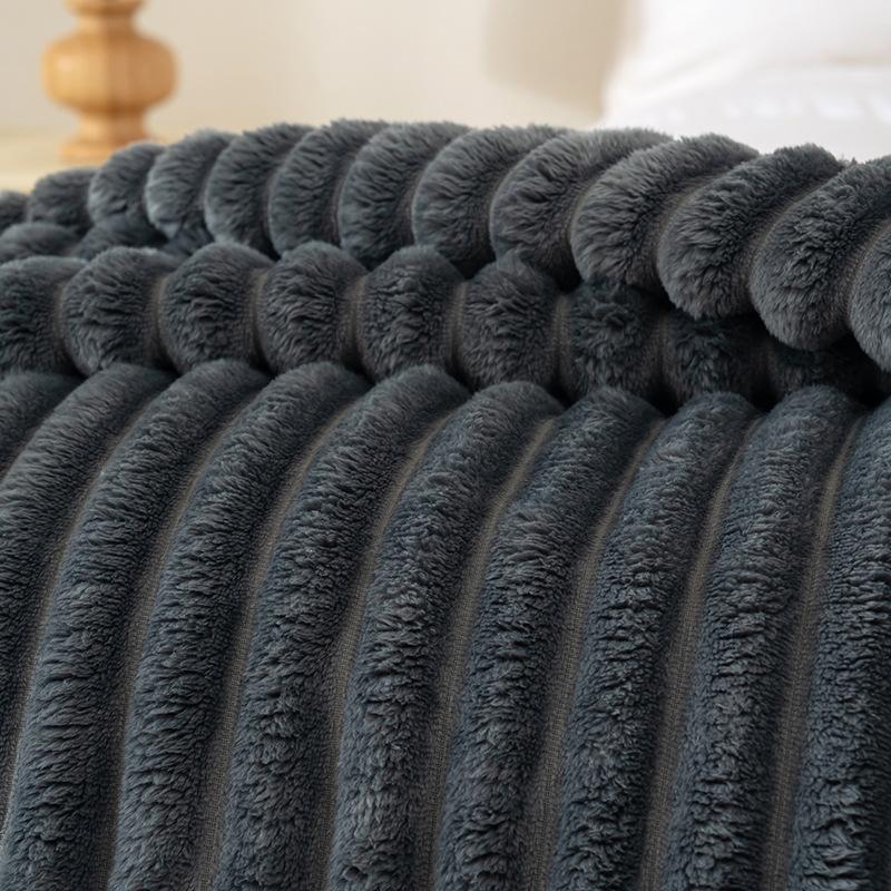 Solid-Color Winter Blanket for Napping, Sofa Throw, Vacuum-Packed Christmas Edition