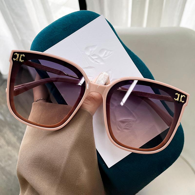 Sunglasses Online Celebrity Temperament Sunglasses Female Driving Anti-ultraviolet Slimming Glasses.