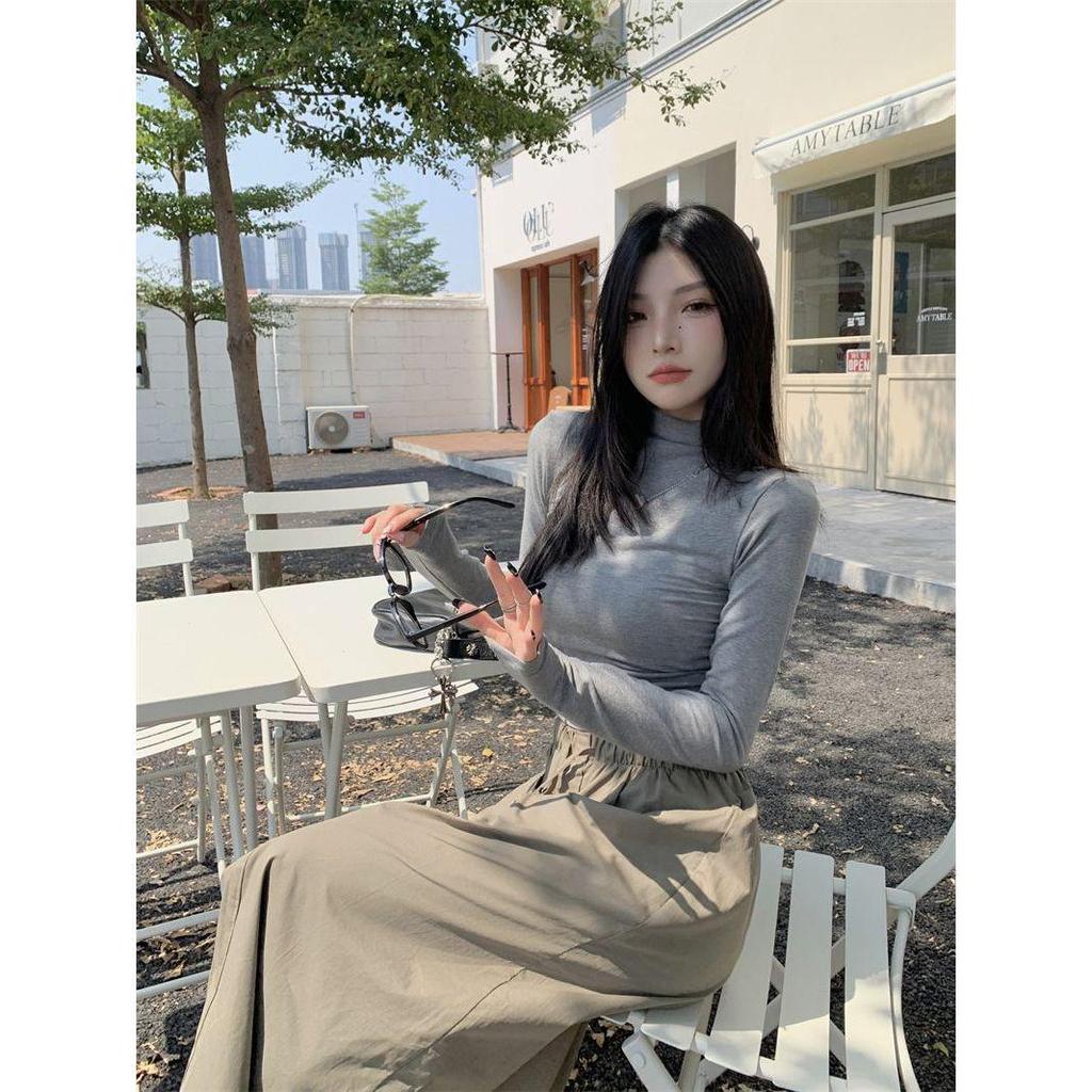 Women's Spicy Girl Ruched Semi-High Neck Slim Fit Long Sleeve Top