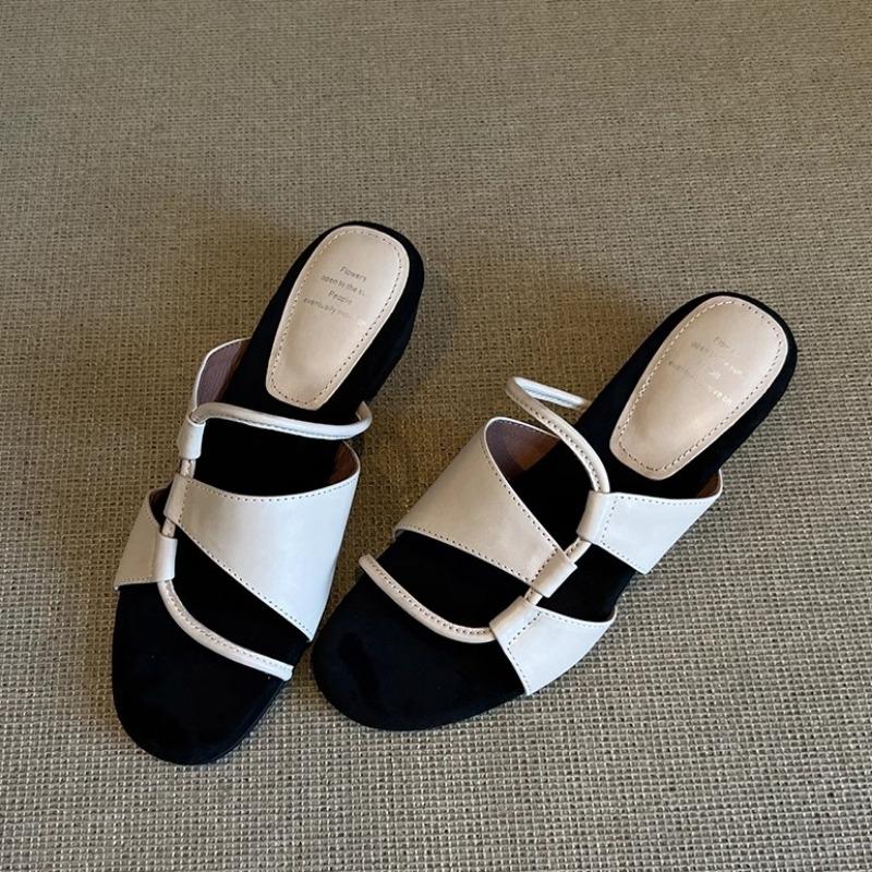 Round-toe Shoes with Hollowed-out Wedge Heels Women's One-piece Thick-soled Flip-flops