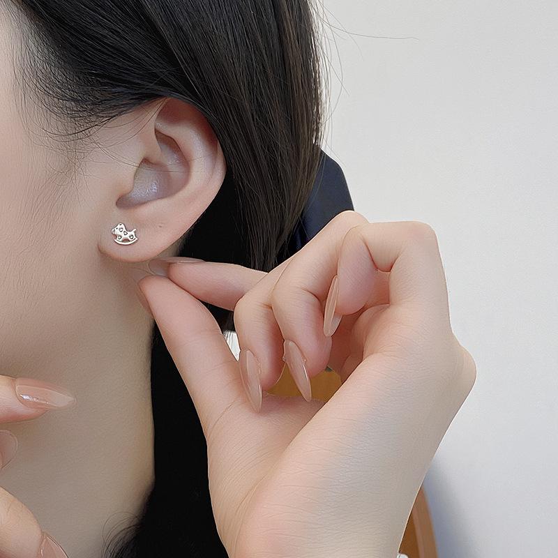 Sterling Silver Korean Style Heart Rocking Horse Stud Earrings - Playful Gift for Women & Students