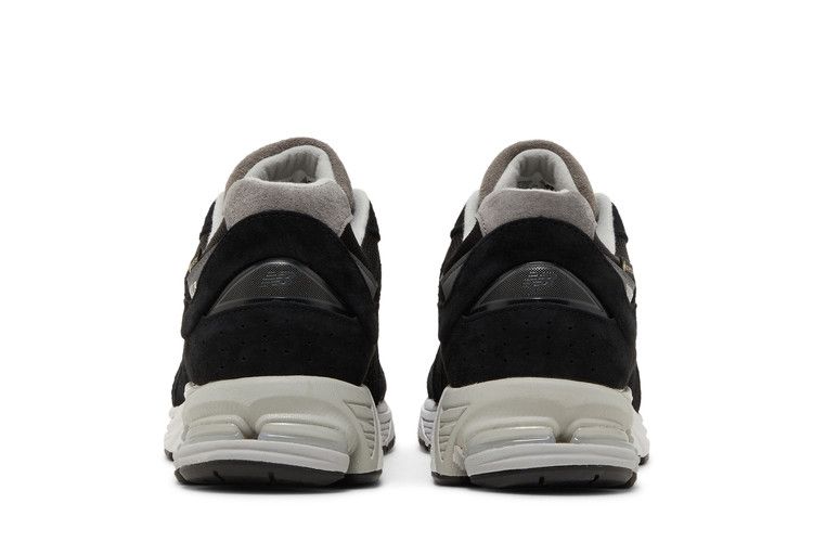New Balance 2002R GORE-TEX 'Black Grey'