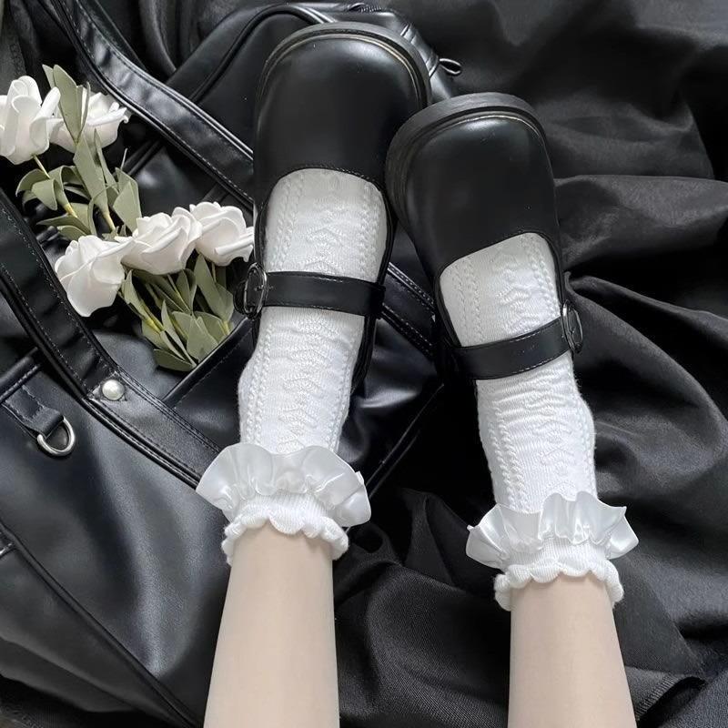 Chaussettes Kawaii pour Femmes Filles Lolita Japonaise Mignonnes Couleur Unie Chaussettes Été Automne Coton Doux Chaussettes en Dentelle pour Bas Féminins