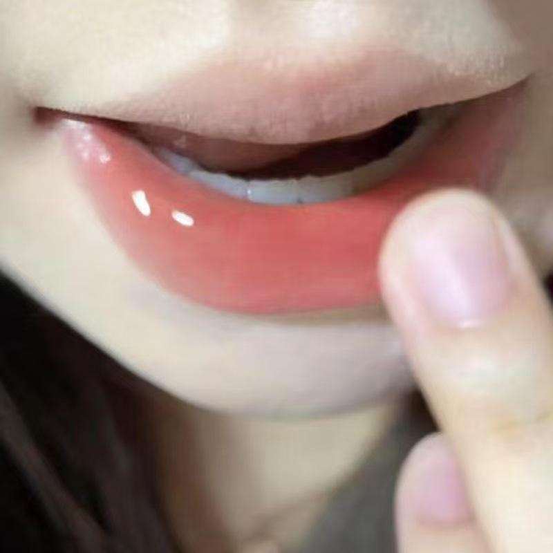 

Korean Moonlight Nude Pink Plump Lip Gloss - Non-Fading, Watery, Light, and Perfect for a No-Makeup Look. 2.5g