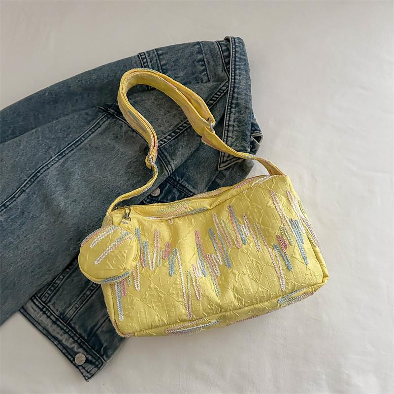 Trendy Large Capacity Tote Bag For Women Stylish Unique Design Summer Crossbody Purse