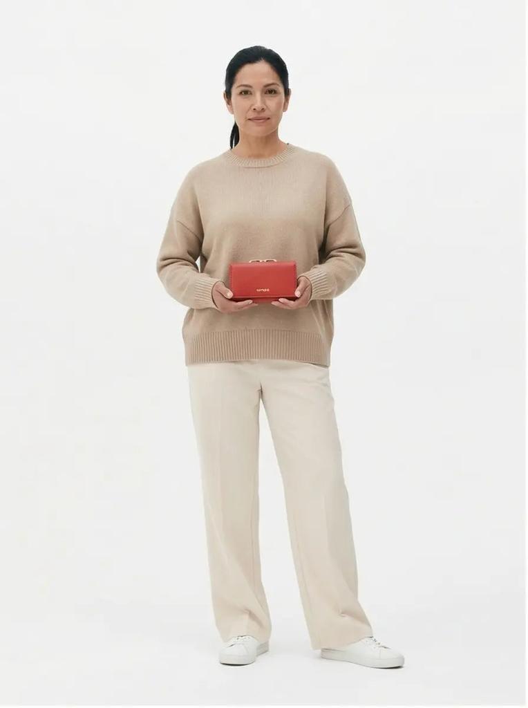 Women' Leather Wallet Wings with RFID Protection and a Roomy Interior Red