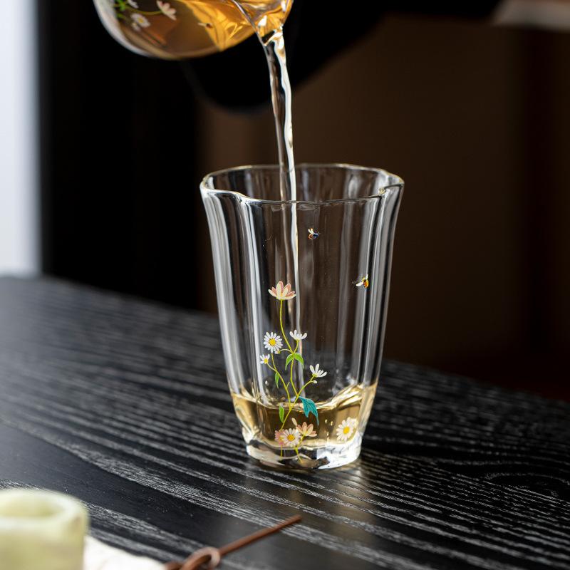 Borosilicate Heat Resistant Glass Tea Cup Daisy Flower Design Personal Master Cup Gongfu Teaware Green Tea Drinking