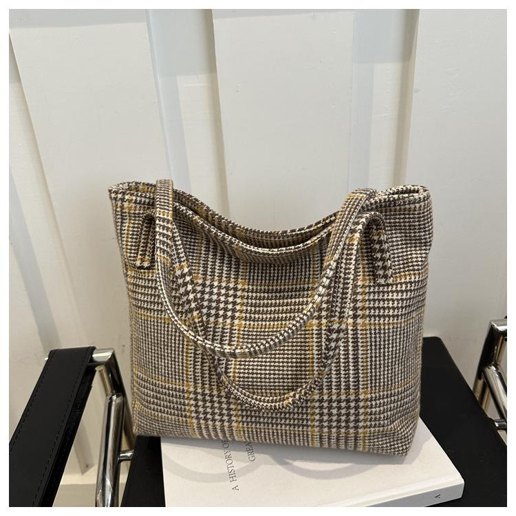 Spring Woolen New Plaid 225 New Trendy Casual Large Capacity Underarm Shoulder Tote Bag