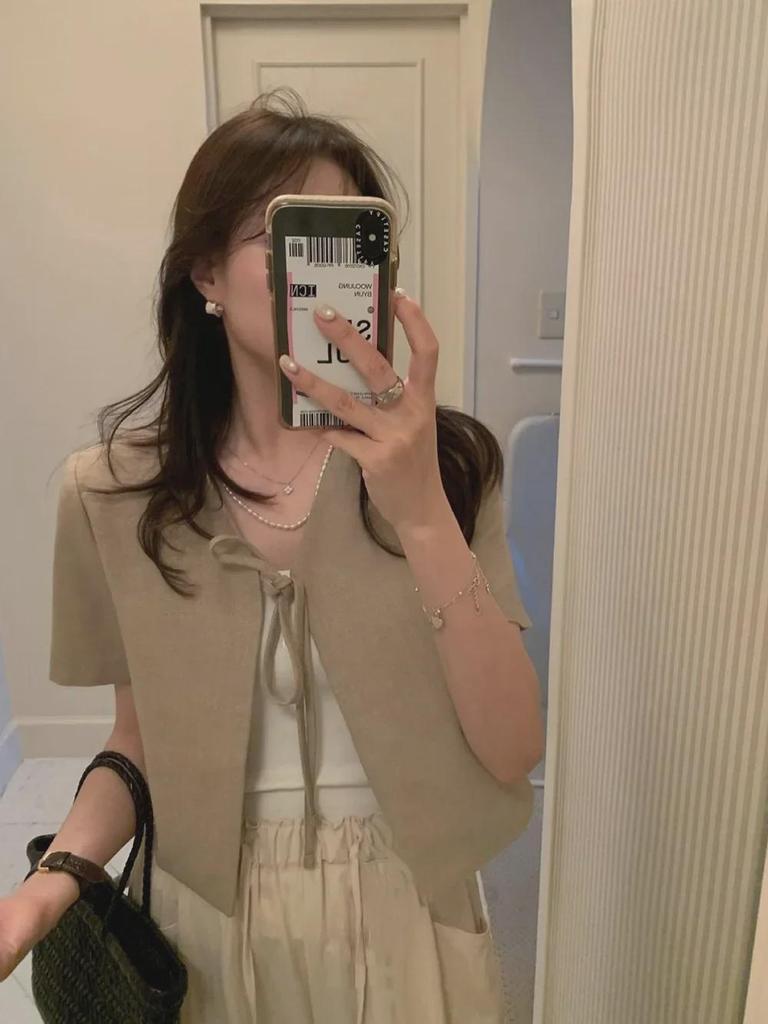 Mångsidig kort knytkofta