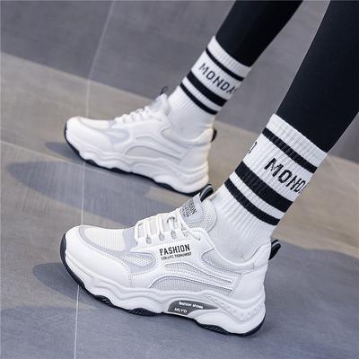 Baskets chaussures pour femmes 2025 printemps et été nouvelles chaussures de papa à plateforme chaussures pour femmes en maille respirante petites chaussures blanches chaussures décontractées