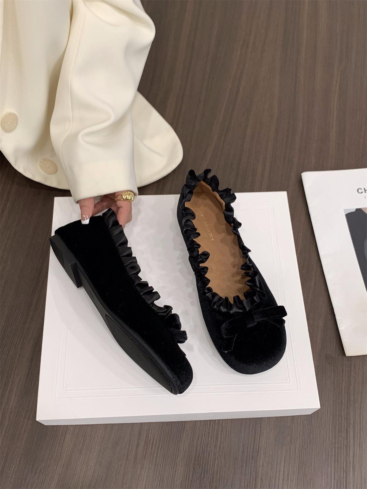 Niche Flat-Bottomed Black Suede Single Shoes Women S Shoes Spring Gentle Evening Shoes Soft-Soled Commuter Boat Shoes 35 5090₽