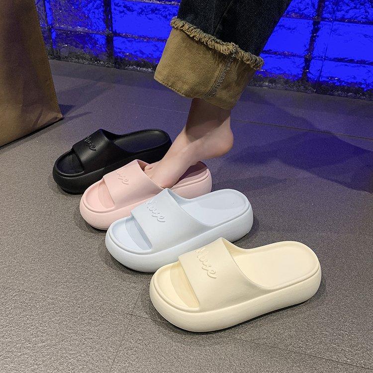 Fashion House Slippers Platform Shoes Woman 2025 Luxury Slides Lady Soft Flat Designer Girl Fashion Concise House Slippers Platform Wome
