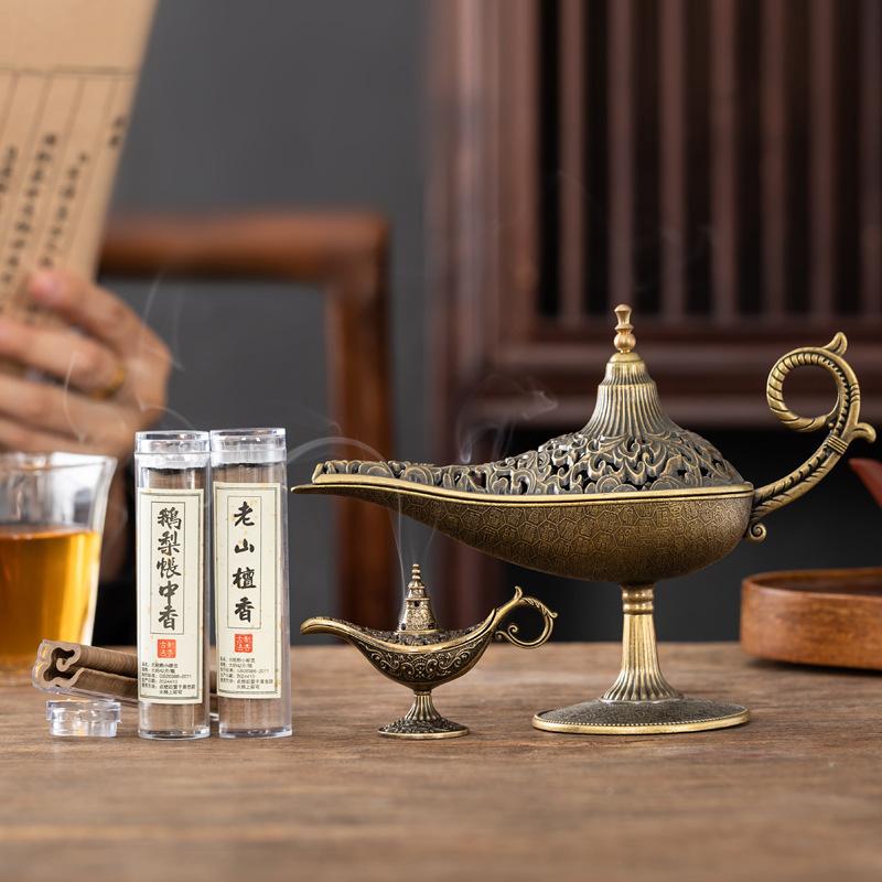Aladdin Genie Lamp Incense Burner Made of Alloy Material Ideal for Tea Ceremony Decoration and Incense Use
