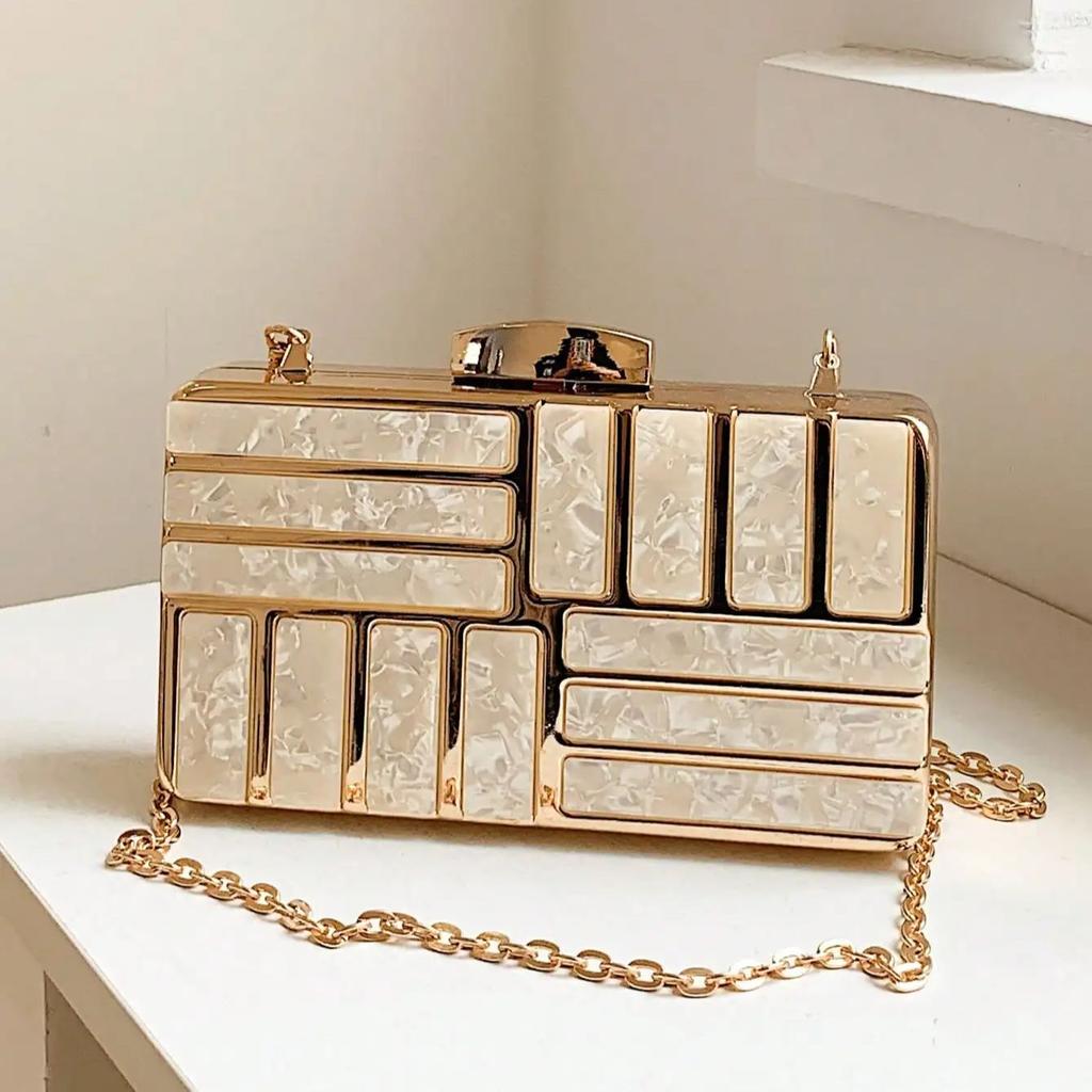 Acrylic Women Clutch Evening Bags Flap Luxury Arrival Hollow Out Style Glitter Handbags Metal Chain Party Wedding Bridal Pro