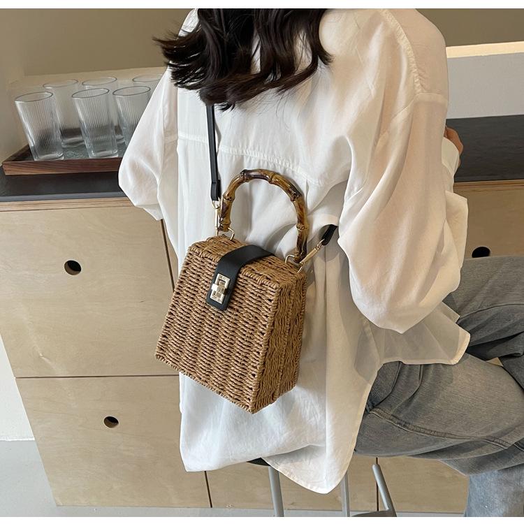 Women's 2024 Spring Retro Rattan Crossbody Bag - Pastoral Mori Girl Style