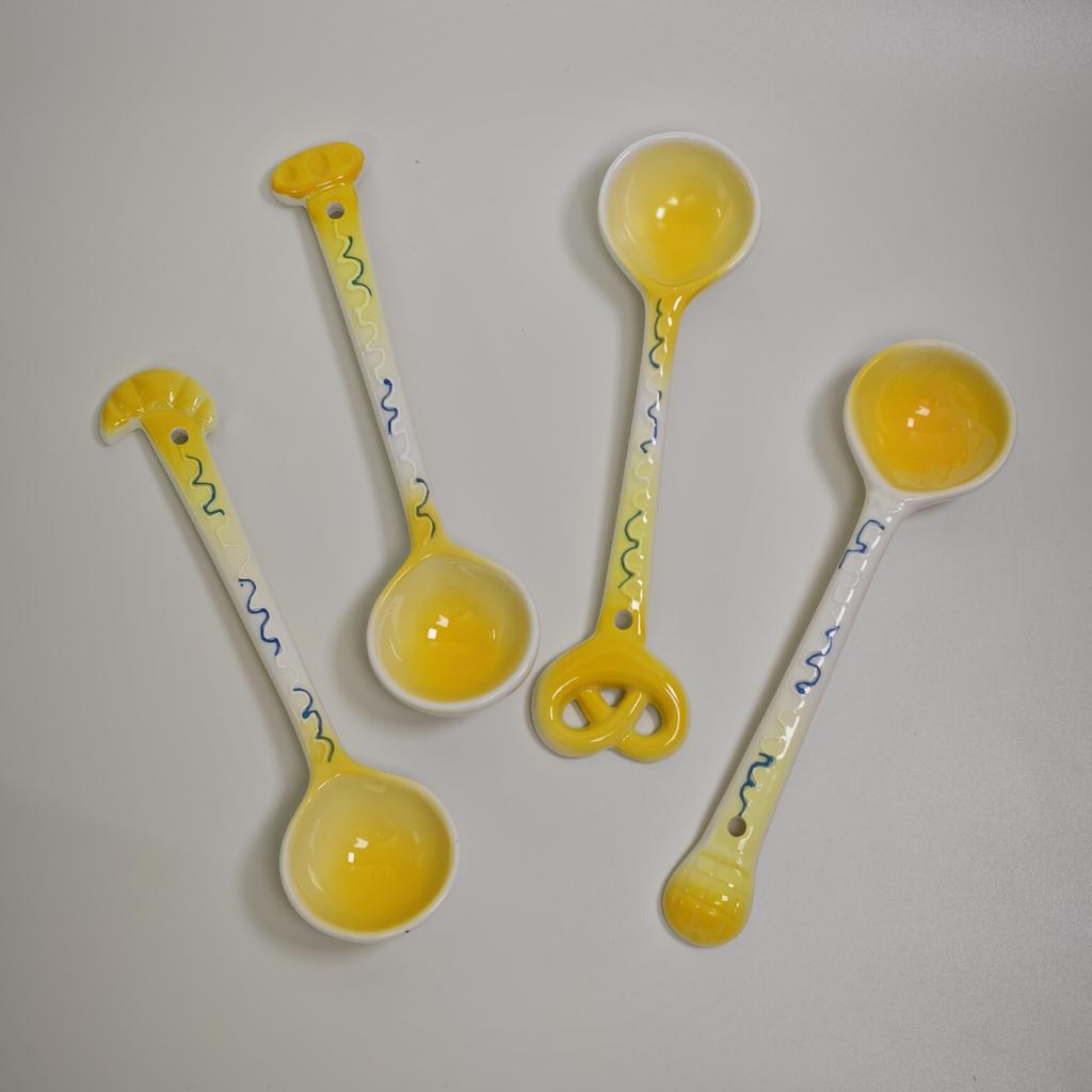 Creative And Fresh Household Children'S Cartoon Spoon Cute Spoon Ceramic Rice Spoon Bread Spoon High Value Long Handle Spoon