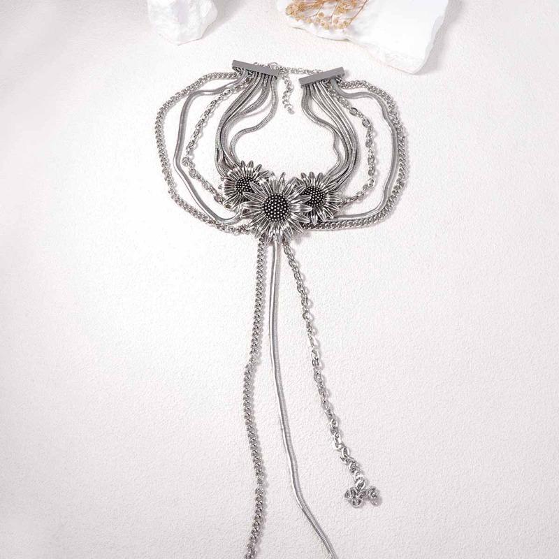 Personalized Retro Heavy Industry High Sense Three-dimensional Flower Long Fringed Pendant Necklace Light Luxury Women's Model