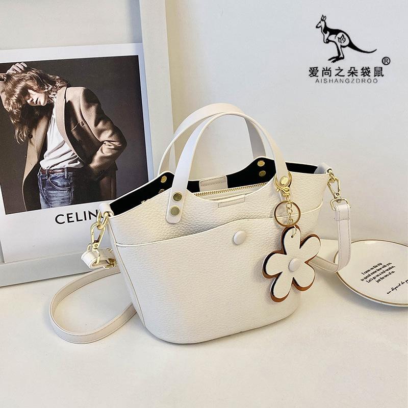Women's bag popular shoulder bag women's new versatile texture messenger bag classic retro portable bucket bag