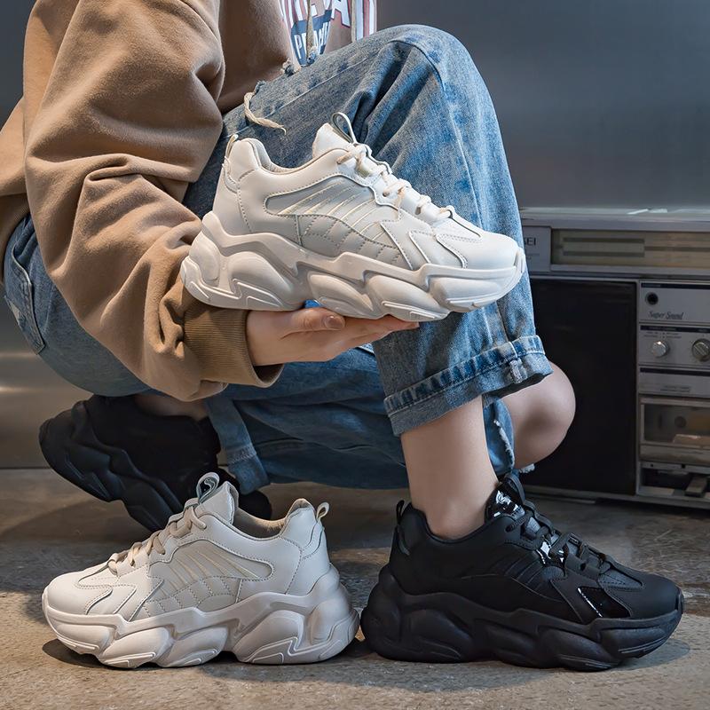 Fashion Women Sneakers 2024 Fashion Casual Shoes Woman Comfortable Breathable White Flats Female Platform Chaussure Zapatos Mujer