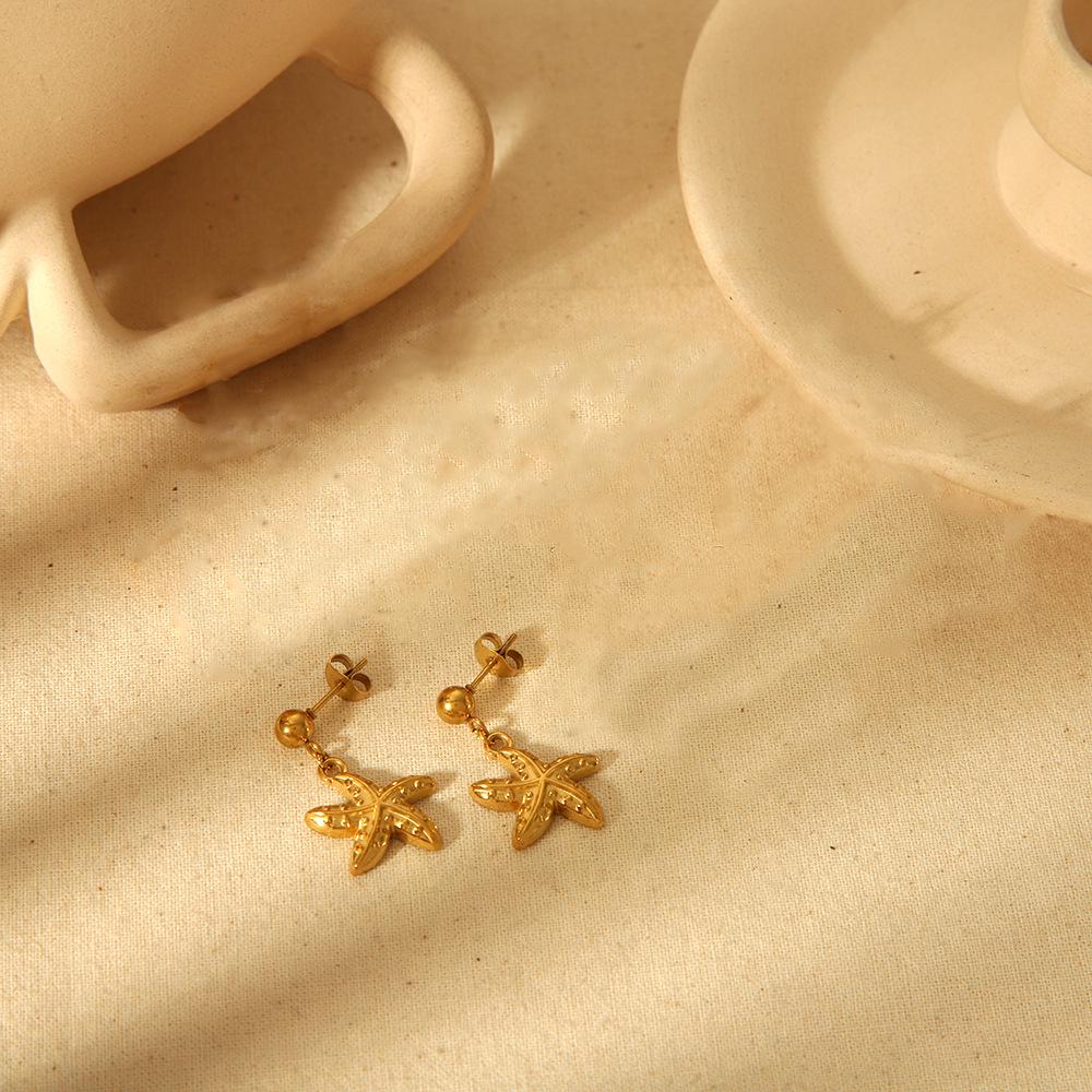 Starfish Earrings: Minimalist & Trendy Lightweight Luxury for Women