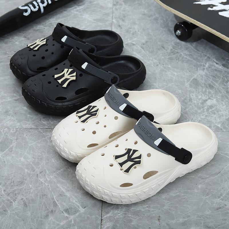 New  for Men Are Not Smelly or Loud In Summer. Soft Thick-soled Non-slip  Are Wear-resistant and Wear Sandals for Men