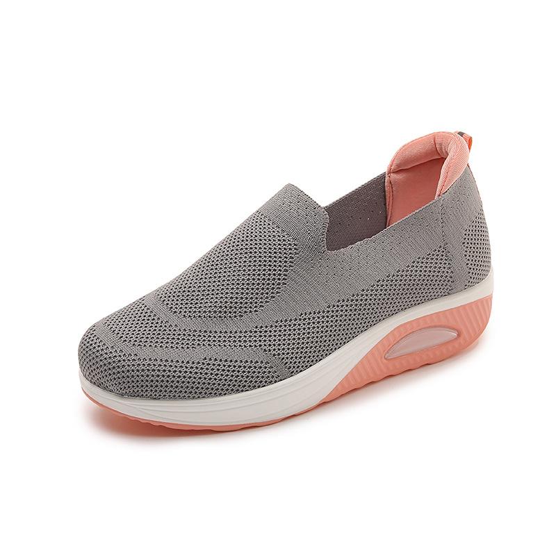 

Large size fly-woven casual shoes for women s spring and autumn new mesh light mouth middle heel sports style muffin lazy single shoes 43 чёрный