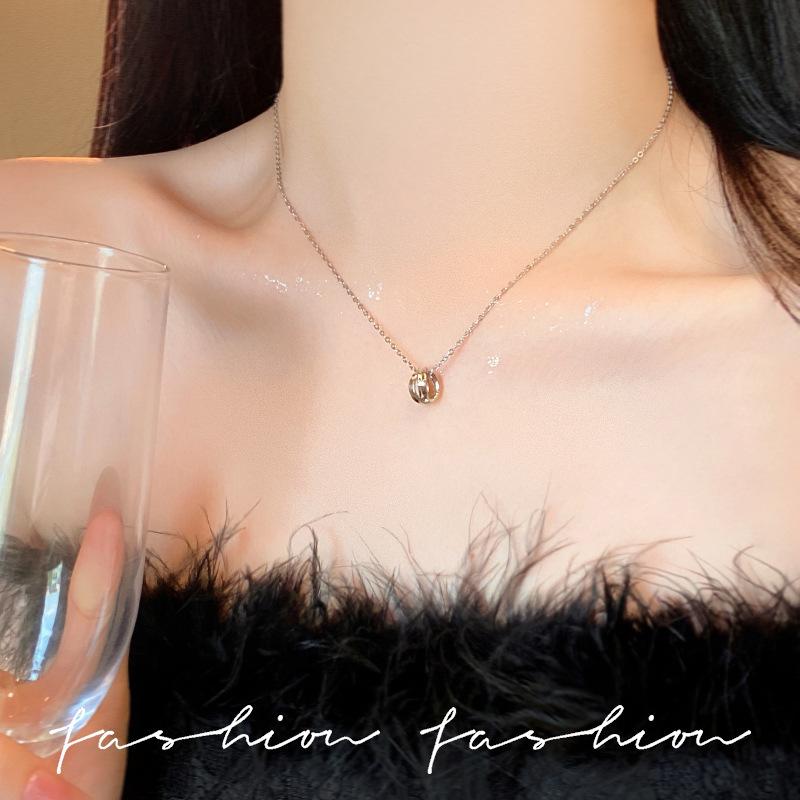 Ins Wind Pearl Necklace Design Collarbone Chain Love Pendant Jewelry