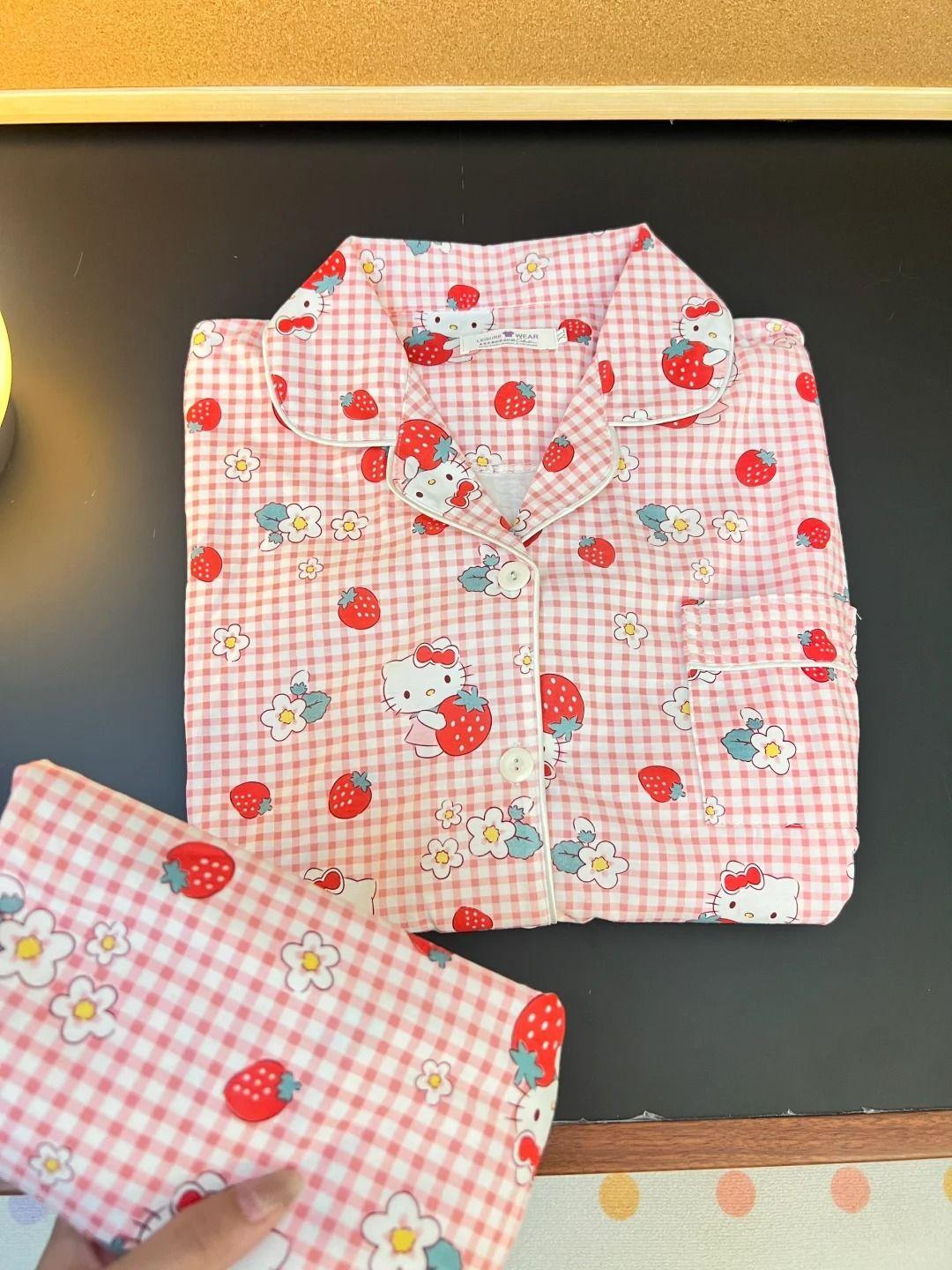 

Internet celebrity strawberry plaid Hello Kitty pajamas women s short-sleeved shorts cardigan two-piece set girl princess style loungewear S