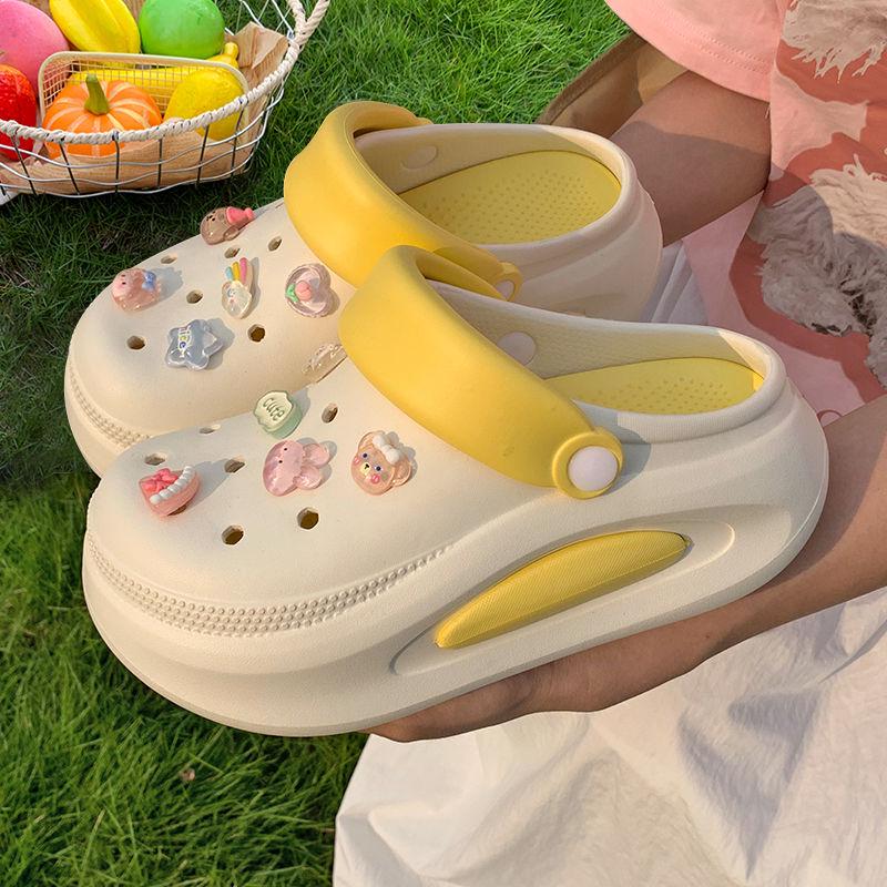 2024 Women's Cute Closed-Toe Height-Boosting Non-Slip Beach Sandals