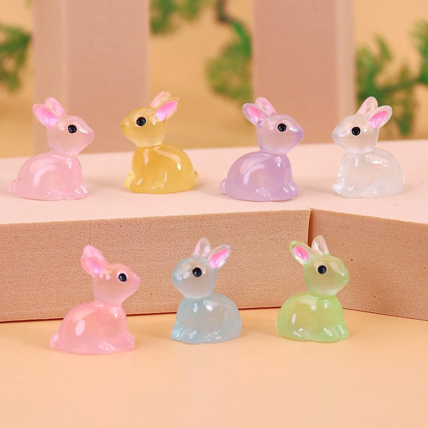 

2/6 шт. Милые светящиеся кролики Микроландшафт Миниатюрные украшения в виде кроликов Фея Садоводство Миниатюрные фигурки Изделия из смолы Домашний декор 2pcs разноцветный