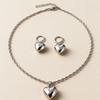 Elegant Heart Pendant Necklace: Simple, Versatile Japanese & Korean-Inspired Clavicle Chain for Women