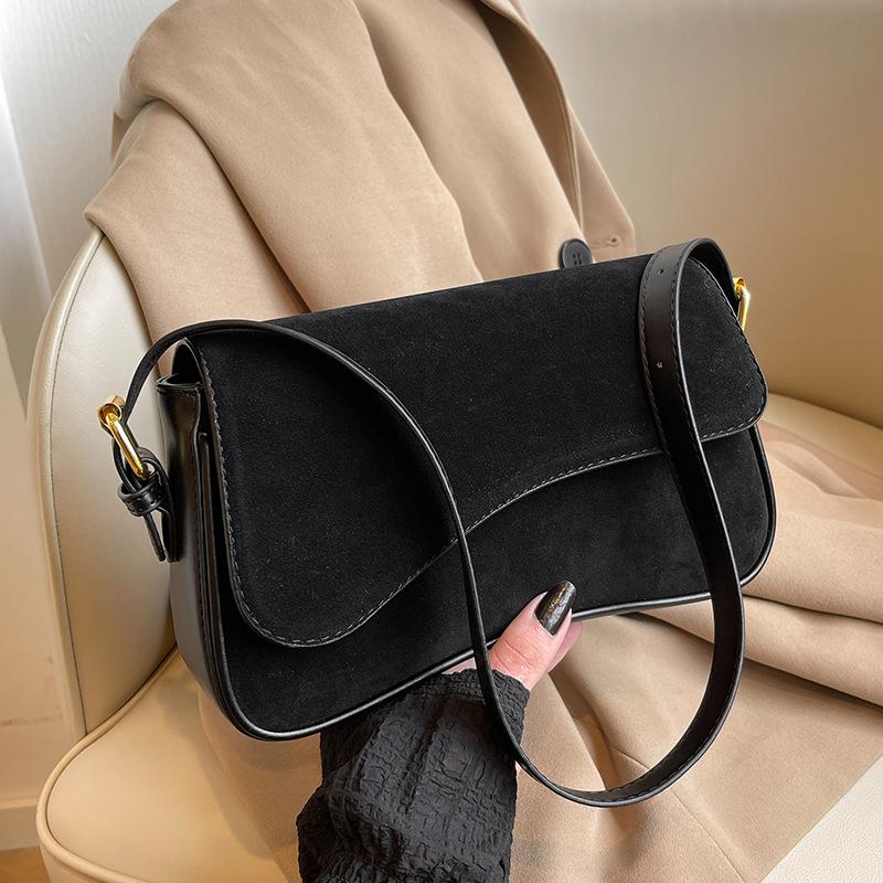 

Маленькая квадратная сумка из матовой персонализированной модной текстуры, сумка подмышку нишевого дизайна, наплечная сумка, универсальная сумка-мессенджер чёрный