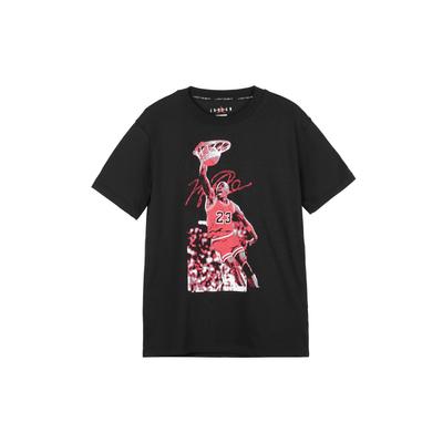 Jordan Camiseta Feminina Preta Estampa de Personagem Gola Redonda Manga Curta Ombro Caído FB4613-010