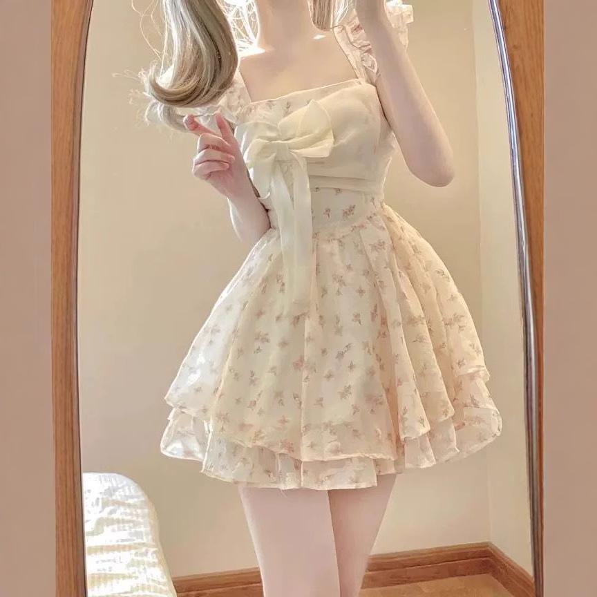 French Sweet Wind Small Flying Sleeves Floral Dress Women's Summer Small Bow Waist On the Run Princess Short Skirt