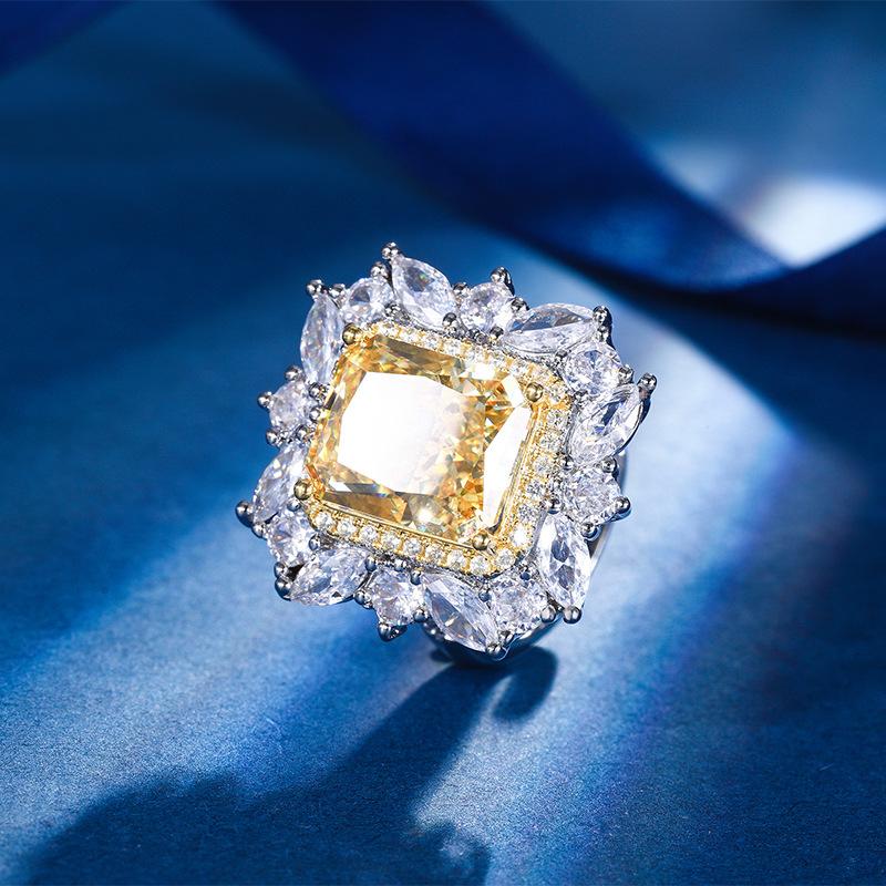 

Autumn And Winter Jewelry High Carbon Diamond Ice Flower Cut Colored Diamond Copper Inlaid Light Luxury Ring 10 * 12