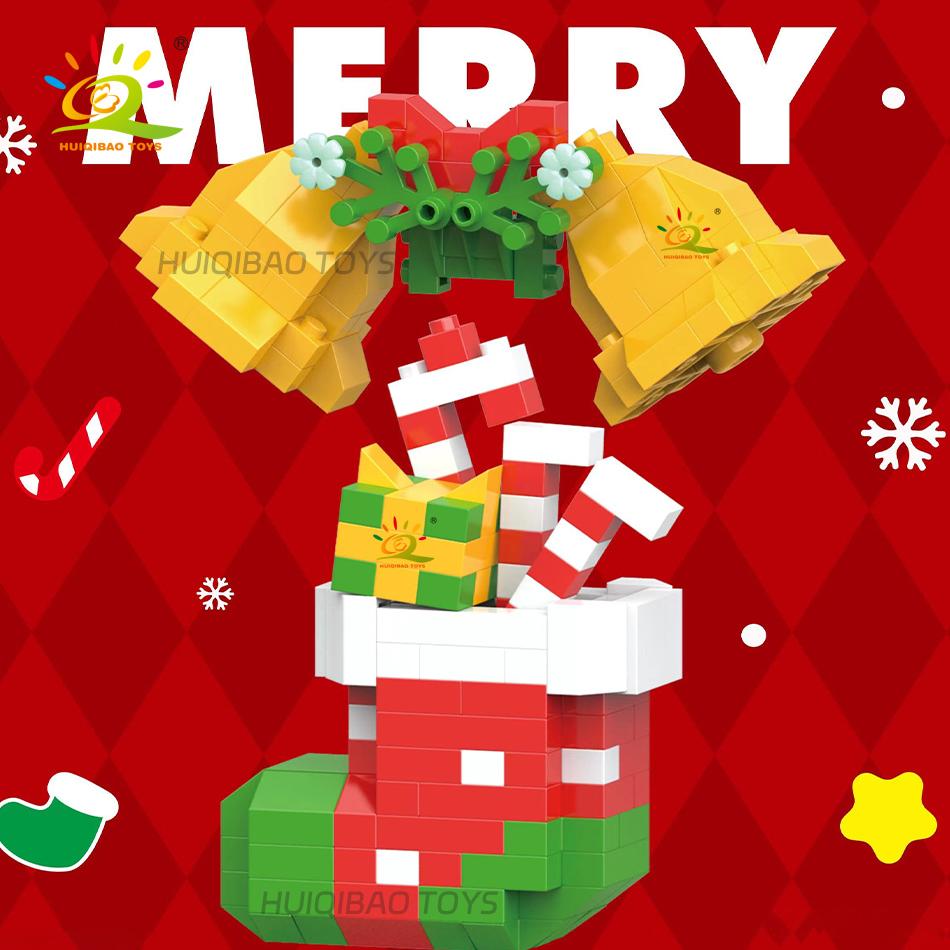 HUIQIBAO Mini Christmas Tree Santa Claus Children Train Model Micro Bricks Building Block Snowman Elk Bricks Toys New Year Gift