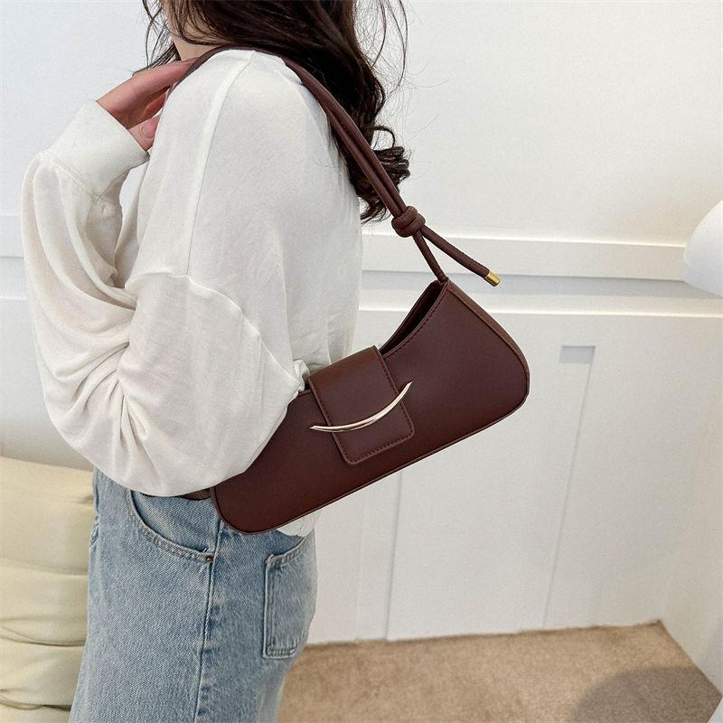 Easy To Carry Belt Buckle Handbag Summer Crossbody Bag Textured Shoulder Bag Minimalist Armpit Bag