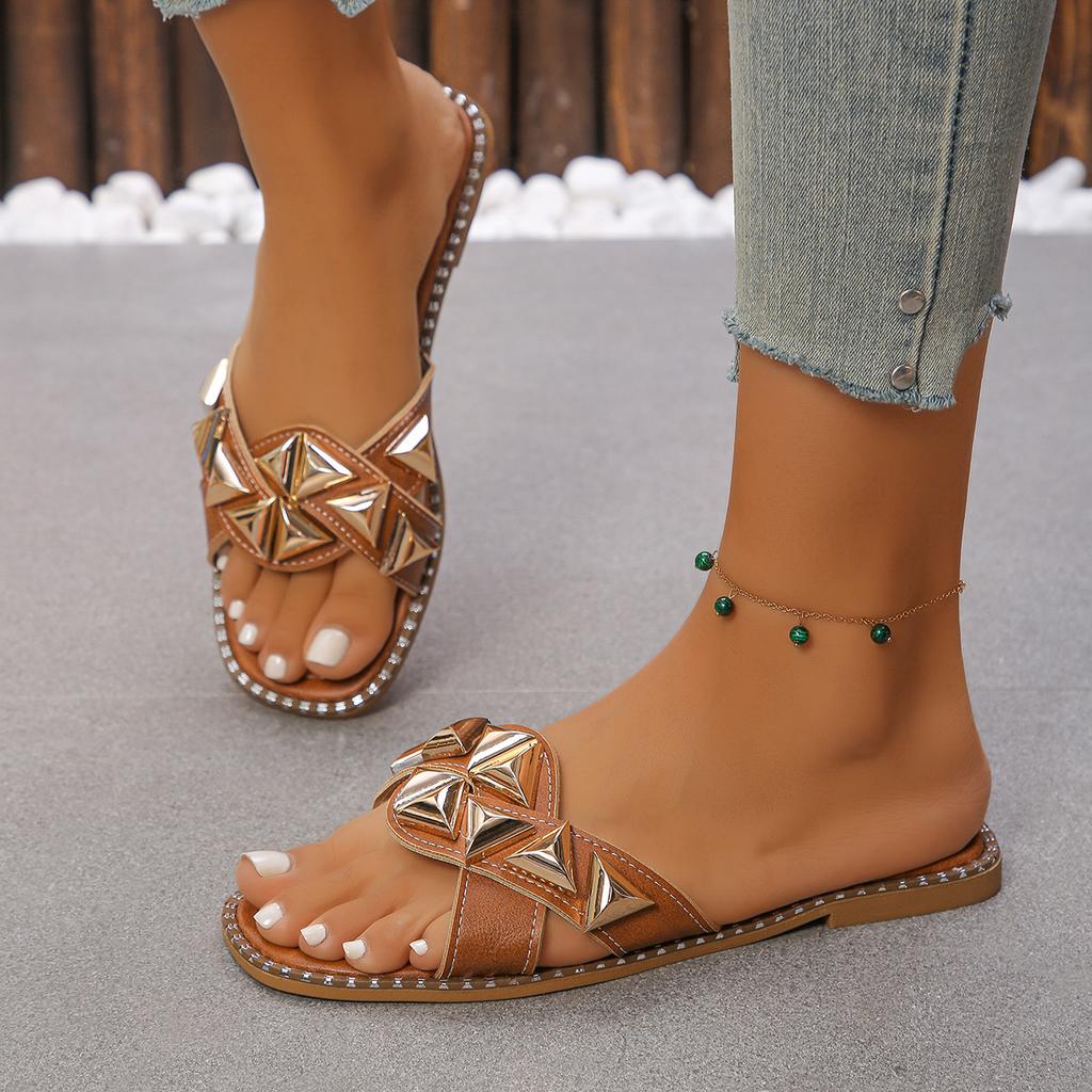 Fashion rivet one-character square head large size flat bottom women's slippers 2025 summer new cool slippers women's outer wear