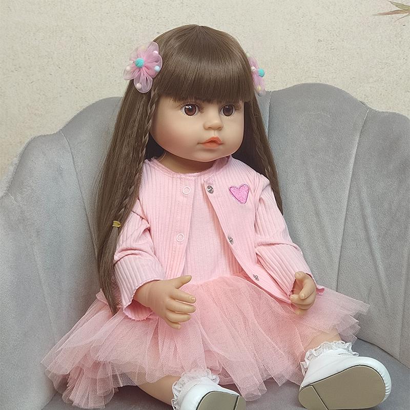 55 cm naturtro gjenfødt baby jente dukke 22 tommer myk silikon langt brunt hår Realistisk prinsesse småbarn Bebe bursdagsgave