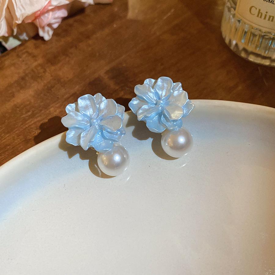 New blue flower fringed earrings, fresh niche design studs, women's summer vacation earrings