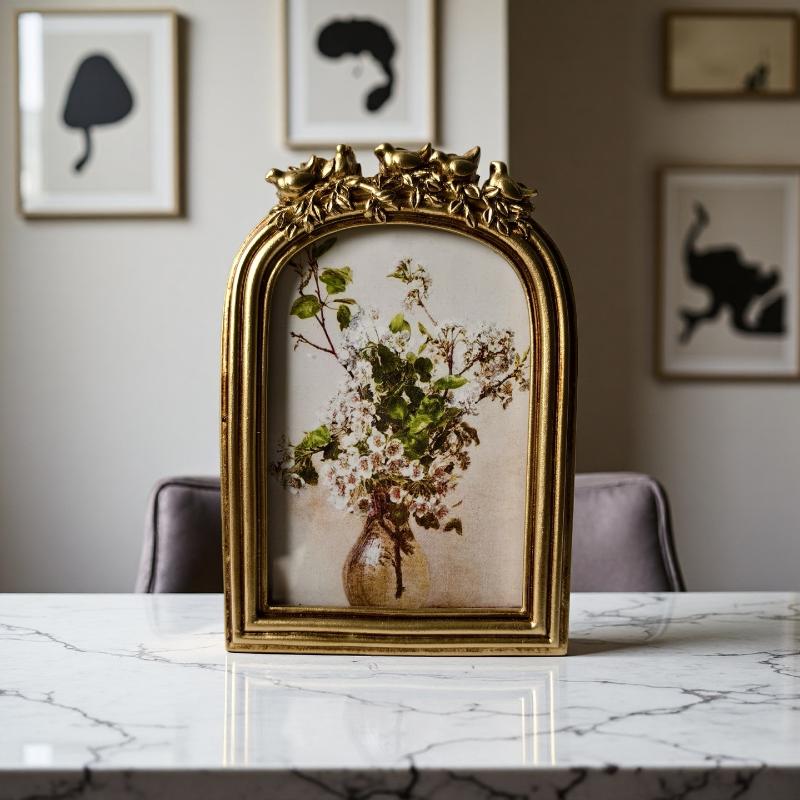 Kreativní Vintage Zlatý Pryskyřičný Rámeček na Obrázky Displejový Držák na Stůl Nástěnná Dekorace Oválný Rámeček na Fotografie Malý Retro Závěsný Rámeček