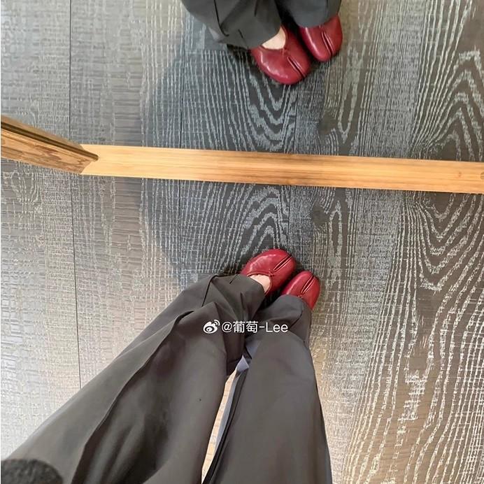 

Sheepskin version~ Grape mother The same retro split-toe shallow mouth increases 4cm fold ballet thick heel split-toe pig s trotter shoes for women 35