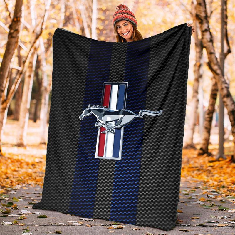 Flanelová deka Mustang Měkká přehoz pro všechna roční období, Design pro kempování, Cestování autem, Turistiku Pohovku, Postel, Kancelář Perfektní dárek na večírky