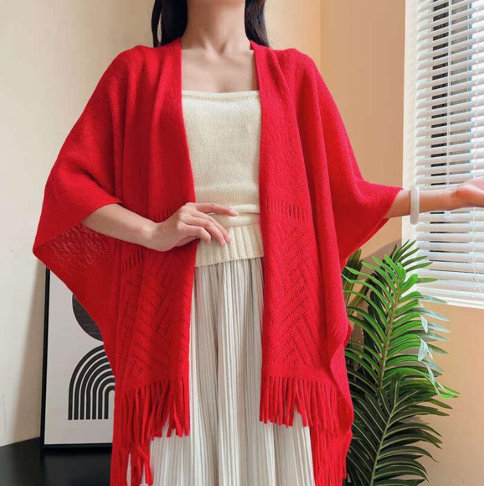 Solid color gray triangular shawl with women's new triangular scarf, young fashion and high sense of versatility
