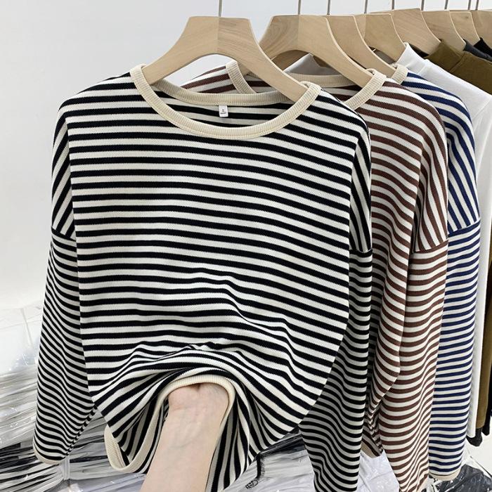 Ontwerp gestreept trui 2026 herfst nieuw binnenste basis shirt los lui stijl lange mouwen T-shirt top dames