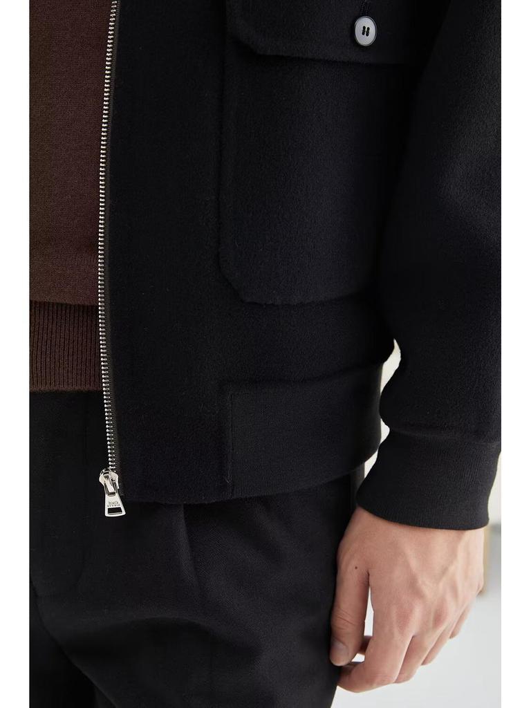 Vielseitige Herren Bomberjacke mit schwerem Stoff und Stehkragen - Trendige Herbst-Winter-Oberbekleidung