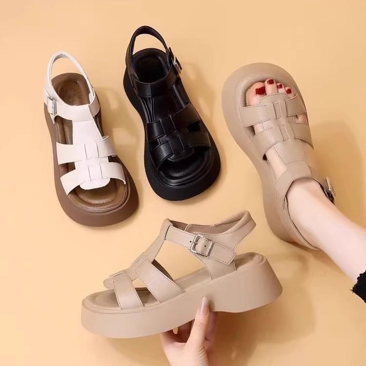 French retro woven platform Roman sandals 2025 summer new fashion versatile hollow casual breathable women's shoes