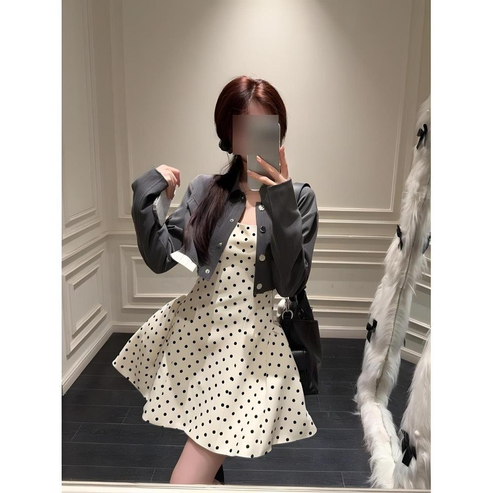 

Женская летняя новая приморская отпускная стильная красивая короткая юбка женское белое платье-сарафан без рукавов XL- (recommended 110-60kg)