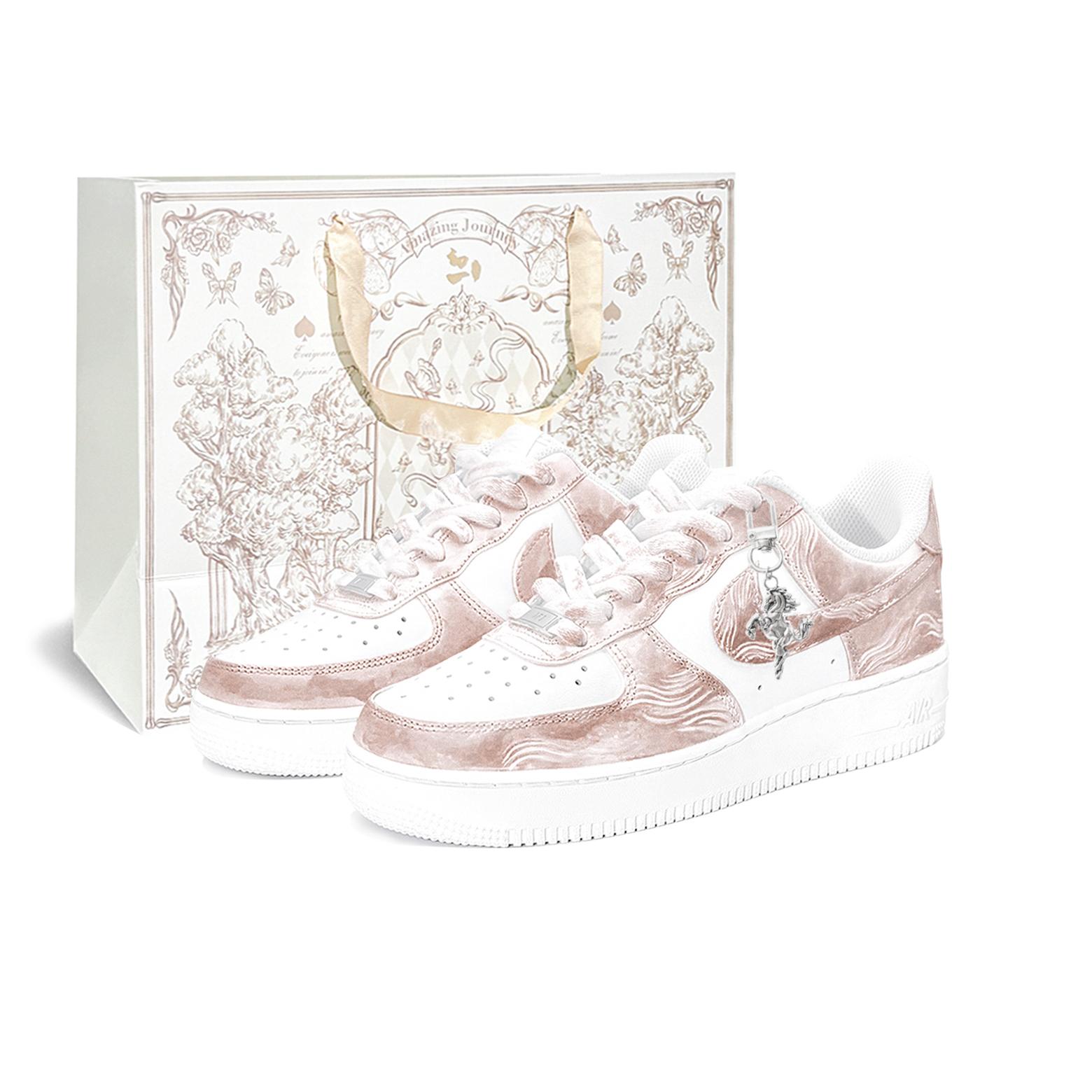 

Nike Air Force 1 First Day Of The Year Culture CNY Horse Year Collection, Shopping Bag, Red Horse CW2288-111(TeamTwo-nbag) 41