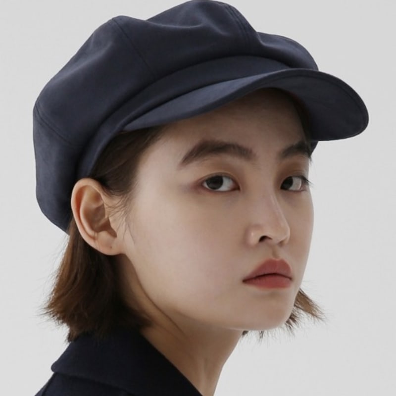 

UNDERCONTROL studio CASTRO BERET / T SUEDE / H NAVY FREE